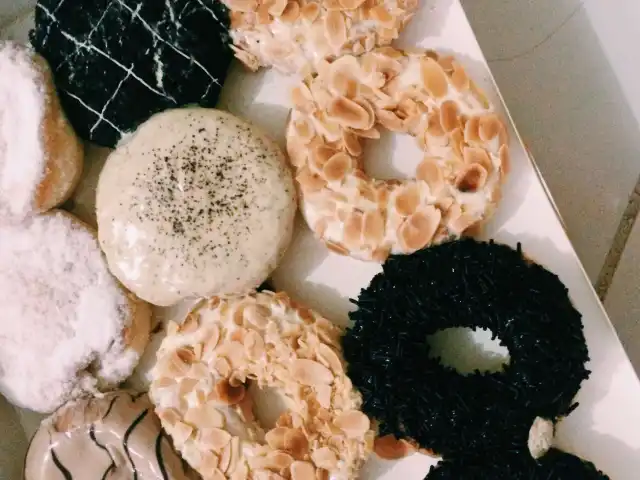 J.CO Donuts & Coffee Food Photo 13