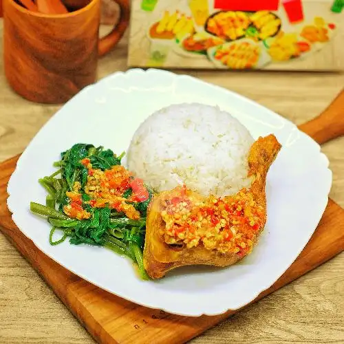 Gambar Makanan Ayam Goreng Petojo, Sadar 15