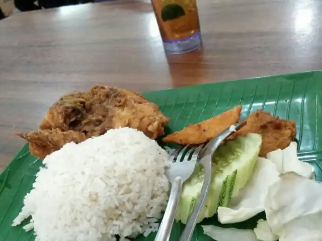 Ayam Penyet restu barokah  Food Photo 4