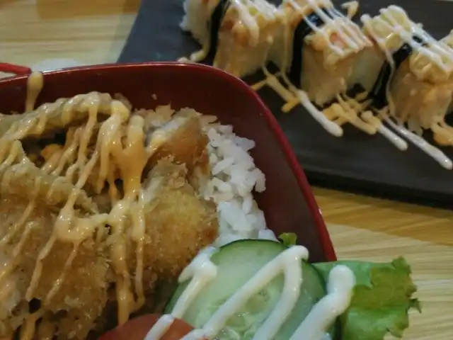 Gambar Makanan Hangiri Sushi (Japanese Fusion) 1