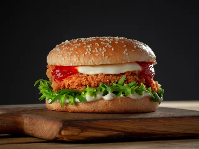 Chicken Garage Cajun & Burger'nin yemek ve ambiyans fotoğrafları 1