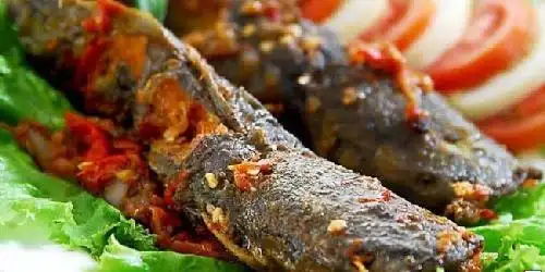 Pecel Lele Cjdw Mama Dewi, Bekasi Timur