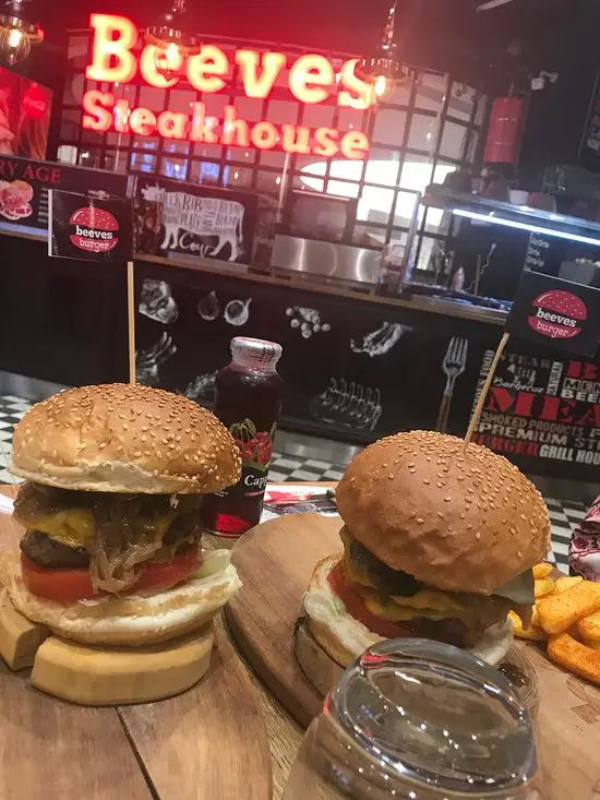 Beeves Burger'nin yemek ve ambiyans fotoğrafları 31