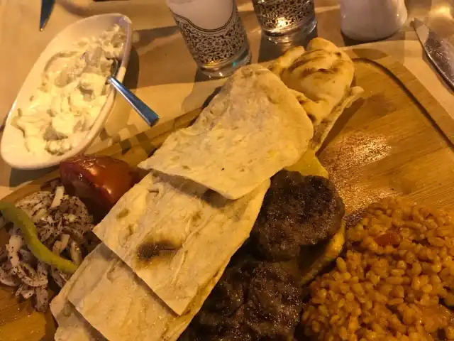 Muzom Restoran'nin yemek ve ambiyans fotoğrafları 10