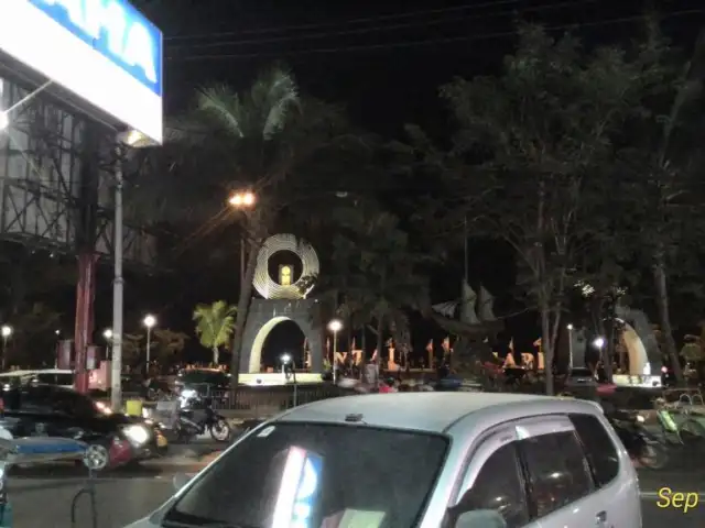 Gambar Makanan Ayam Penyet Pak Tjomot Boulevard 7