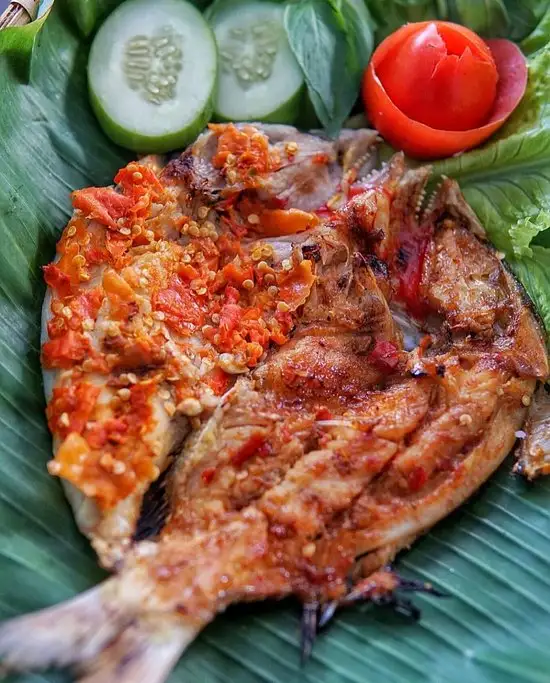 Gambar Makanan Ikan Bakar Khas Bali Legian 10