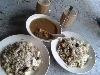 Kedai sup belut pela