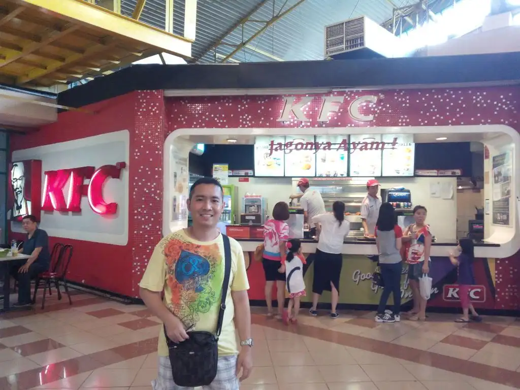 KFC Pasar Atom