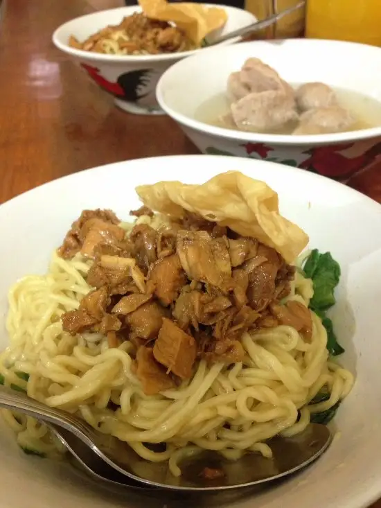 Gambar Makanan Mie Ayam Bakso Yunus 7