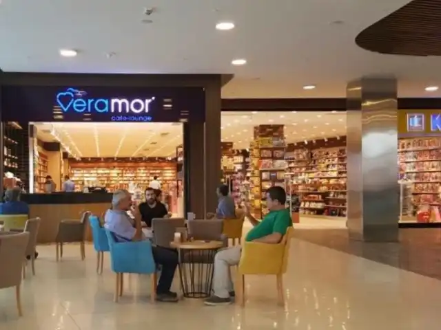 Veramor Cafe Lounge