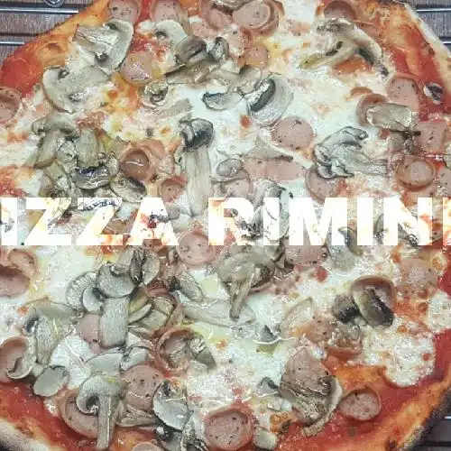 Gambar Makanan Pizza Rimini 19