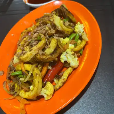 Kedai Sup Tulang (daging Lembu Kampung)