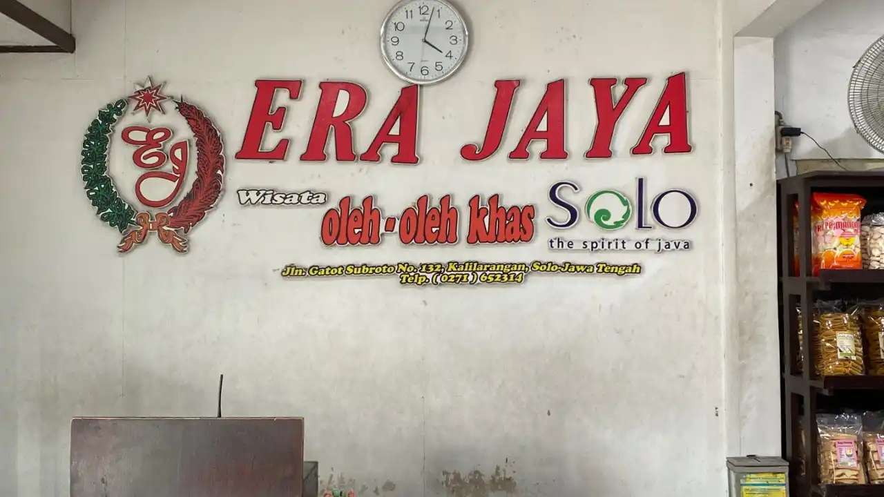 Pusat Oleh-oleh khas Solo 'Era Jaya'