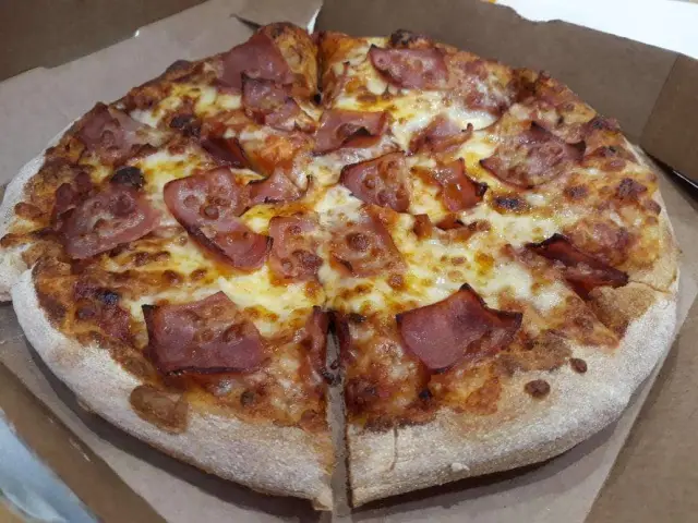 Domino's Pizza Food Photo 9