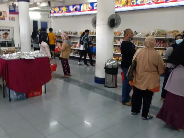 Gambar Makanan Bandeng Juwana Erlina Pusat Oleh-Oleh Khas Semarang Jawa Tengah 8