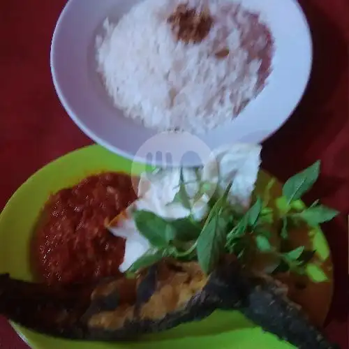 Gambar Makanan Pecel Lele & Nasi Uduk Lareetan, Villa Bintaro Regency 2