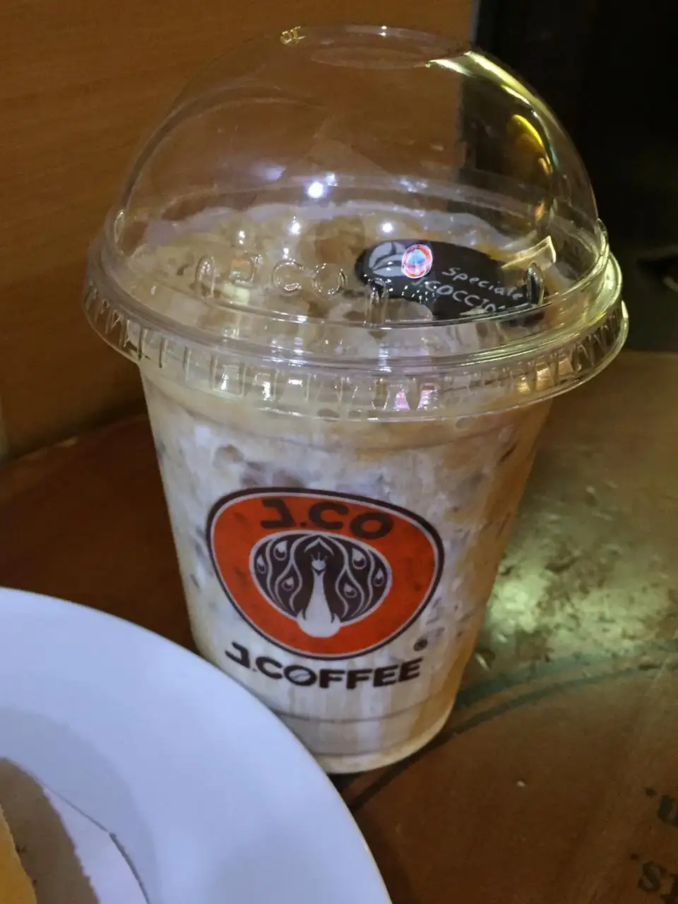 J.CO Donuts & Coffee