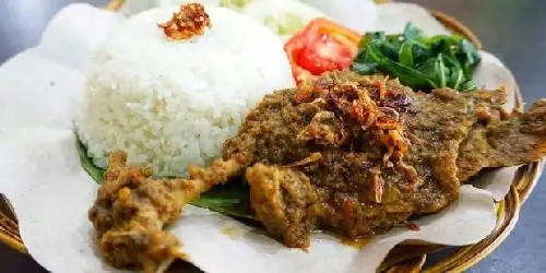 Ayam & Bebek Broontak, Cimanggis