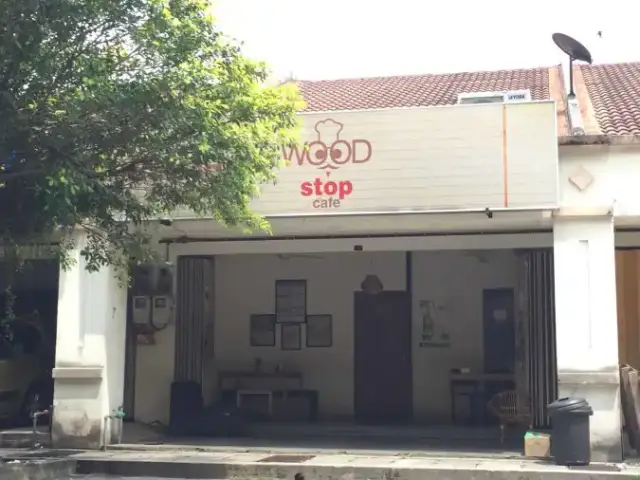 Wood Stop Cafe