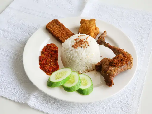 Restoran Ayu Jana