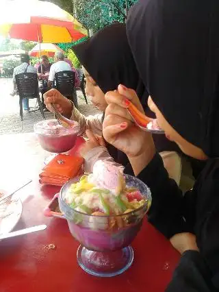 Laksa Lejen Parit