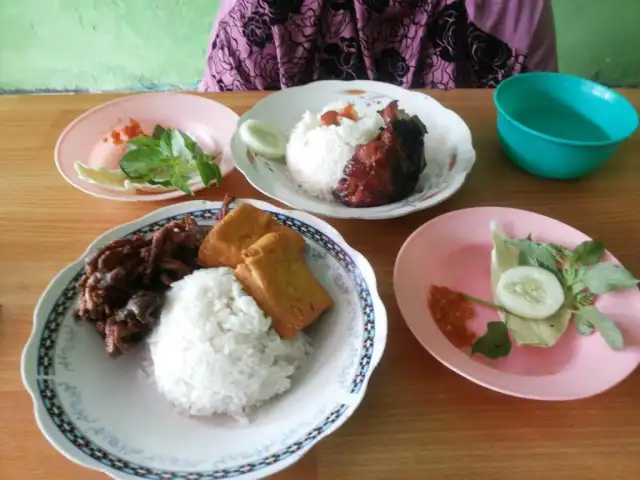Gambar Makanan Lesehan Arek Suroboyo Cak Nur 3