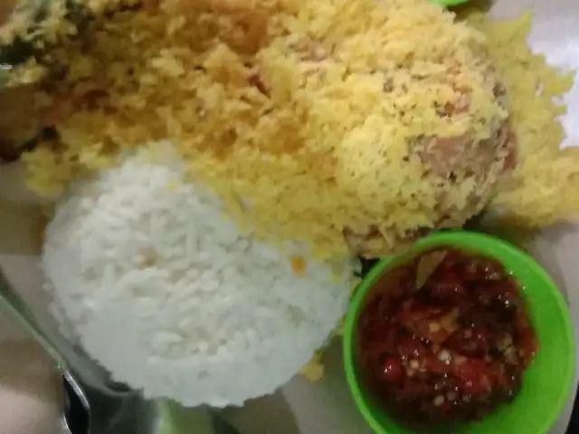 Gambar Makanan Ayam Kremes Suroboyo 7