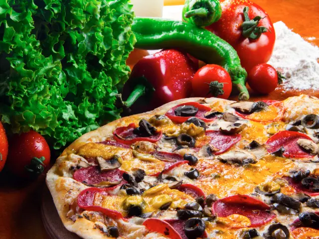 Slices of The World Pizza'nin yemek ve ambiyans fotoğrafları 1