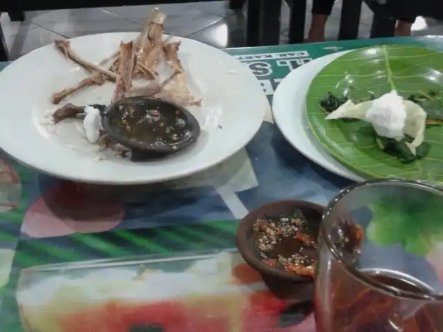 Gambar Makanan Bebek Goreng H. Slamet 13