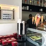 Vardarli Dondurma'nin yemek ve ambiyans fotoğrafları 3