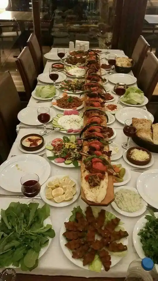 Adanalı Hasan Kolcuoğlu Restaurant'nin yemek ve ambiyans fotoğrafları 2