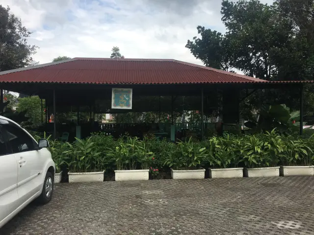 Gambar Makanan Saung Papatong - Puri Saras Garden Hotel 2