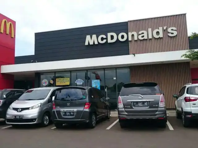 Gambar Makanan McDonald's 12