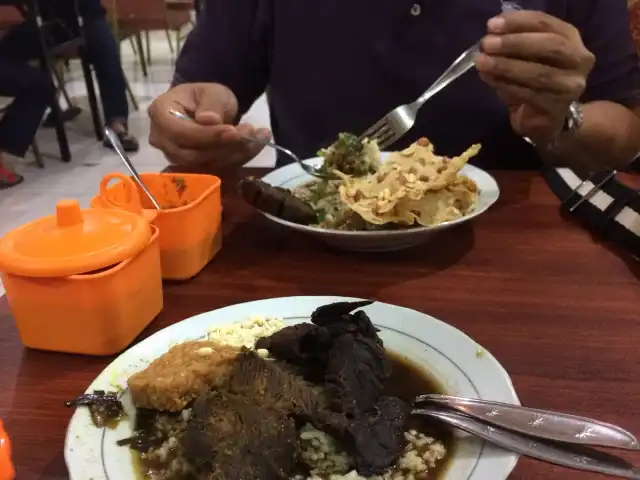 Gambar Makanan Rawon Mojopahit - H. Moch. Basuni 3