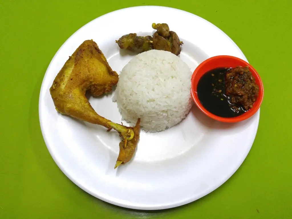 Ayam Goreng Pemuda