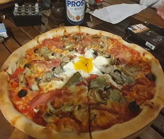 Gambar Makanan Pizzeria Romana 8
