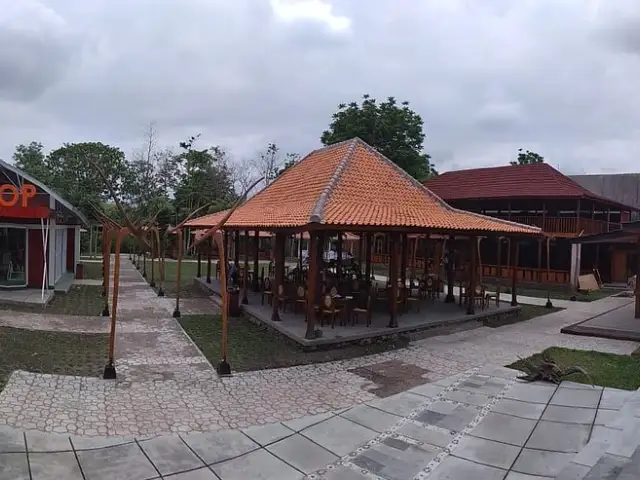 Gambar Makanan Resto Taman Luku 3