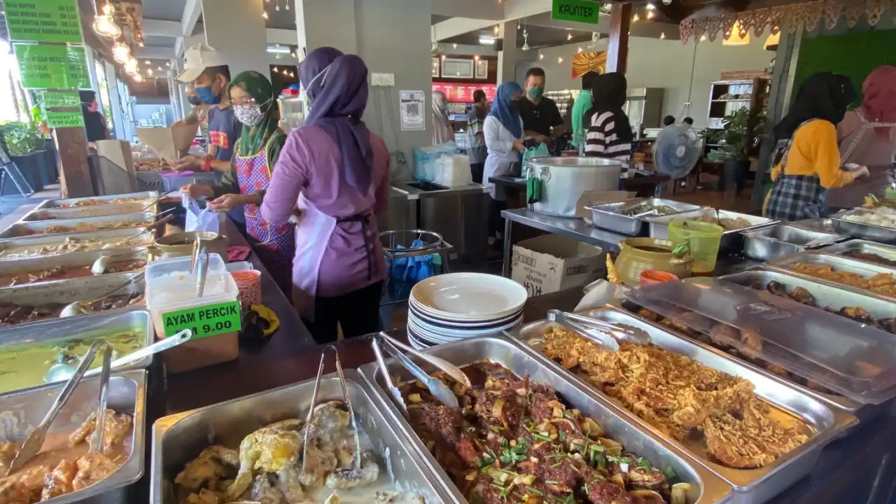 Nasi Kerabu Mek La