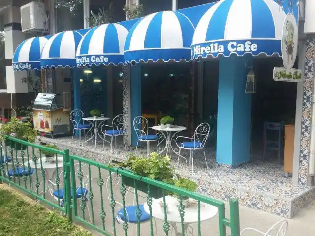 E Mirella Cafe'nin yemek ve ambiyans fotoğrafları 19