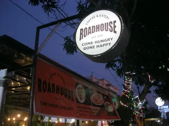 Gambar Makanan Roadhouse Coffee & Eatery 7