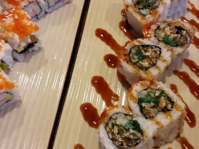 Gambar Makanan Sushi Hana 8