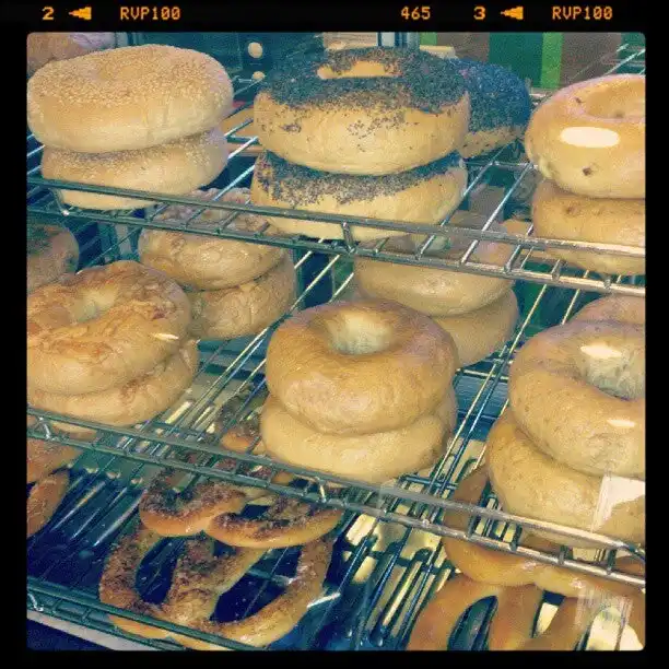 Gambar Makanan House of Bagel & Pretzel 4