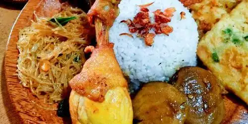 Nasi Uduk Bu Sisca, Umbulharjo