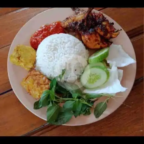 Gambar Makanan Nasi Uduk Ayam Bakar Jakarta 1
