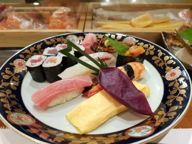 Gambar Makanan Sushi Kawana 19