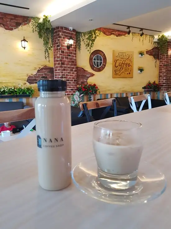 Nana Coffee Shop