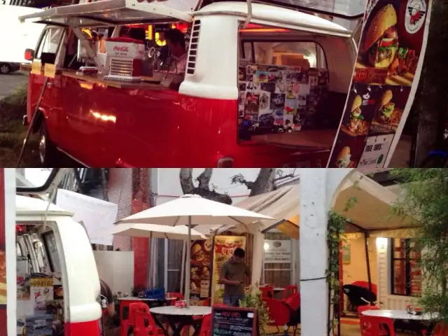 The Red Bus Mobile Diner
