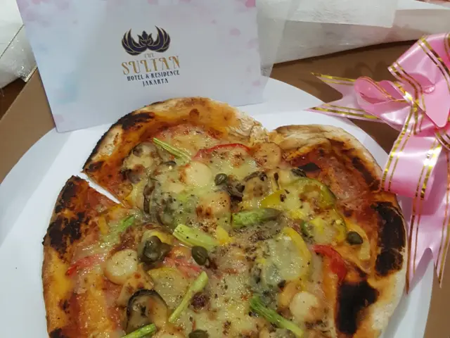Gambar Makanan Sultan Pizzeria - The Sultan Hotel Jakarta 3