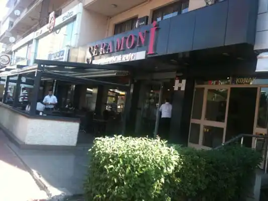 Seramoni Patisserie &amp; Cafe'nin yemek ve ambiyans fotoğrafları 1