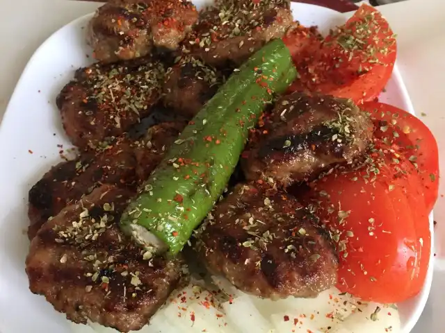 Köfteci Şeref Usta'nin yemek ve ambiyans fotoğrafları 3